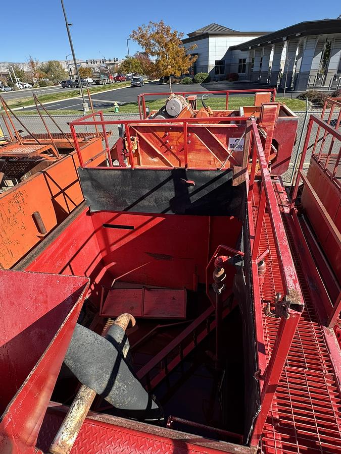 Used Mud shaker system