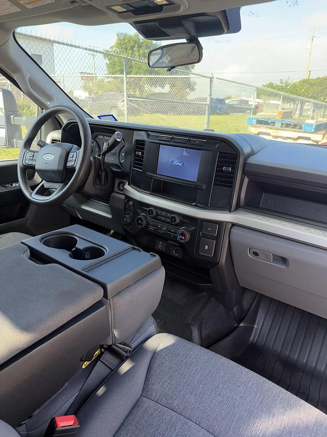 Used 2024 Ford F-350 Super Duty 4X4 Super Cab F-350