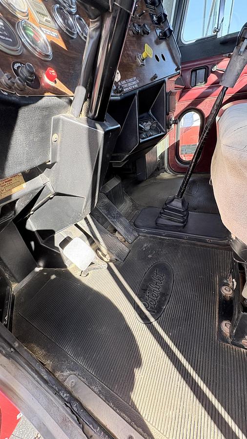 Used 1996 Peterbilt CAT3306