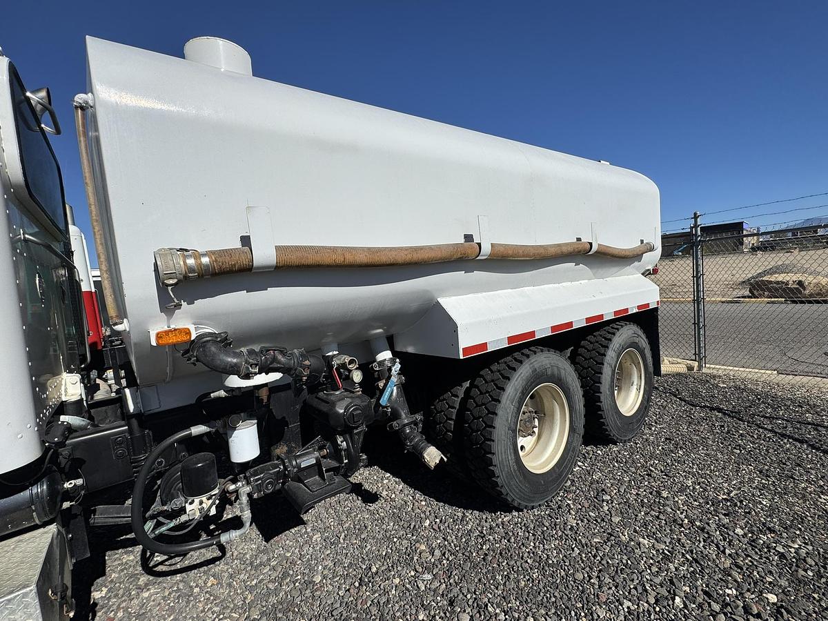 Used 2003 Peterbilt 378 WATER TRUCK
