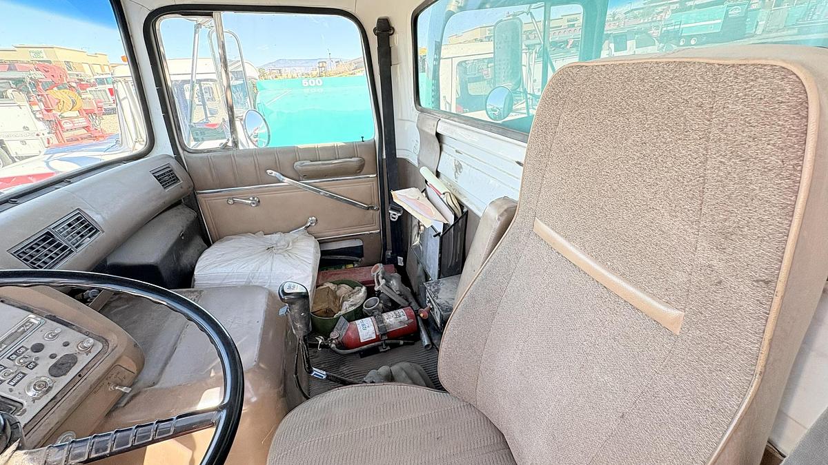 Used 1995  Ford LN?LNT 900 Fuel Truck Ford LN/ LNT 9000