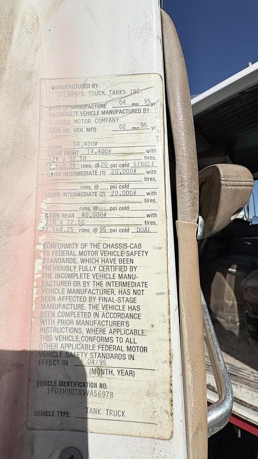 Used 1995  Ford LN?LNT 900 Fuel Truck Ford LN/ LNT 9000