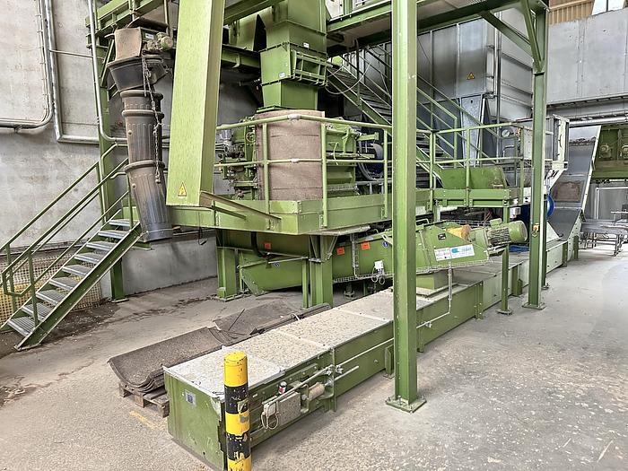 Gebruikt Vecoplan / Swiss Combi houtchips lijn met hamermolen en bandroger