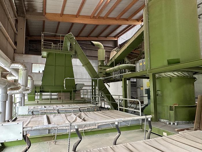 Gebruikt Vecoplan / Swiss Combi houtchips lijn met hamermolen en bandroger