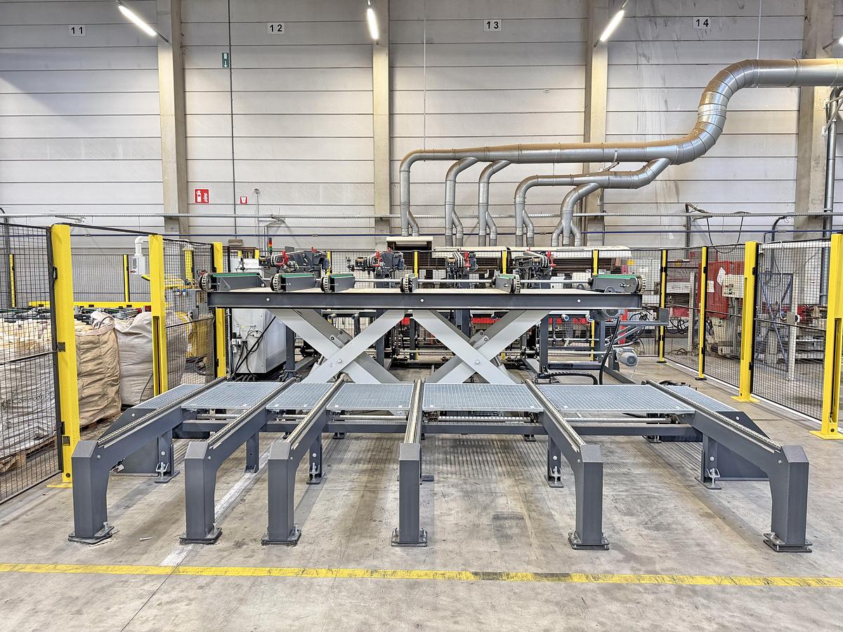 Gebruikt CORDEC outfeed with bundling and stacking