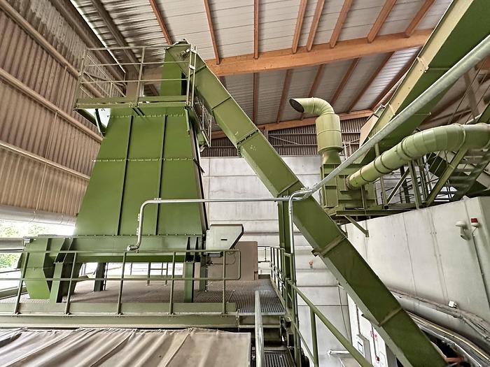 Gebruikt Vecoplan / Swiss Combi houtchips lijn met hamermolen en bandroger