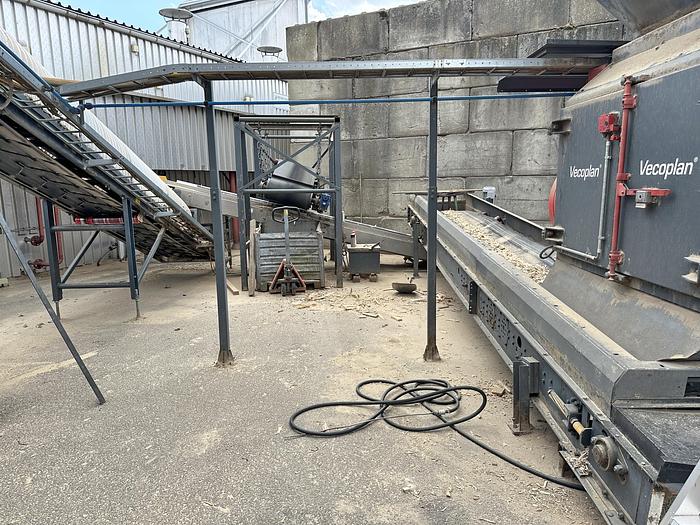 Gebruikt VECOPLAN VAZ 1600 M KNF T