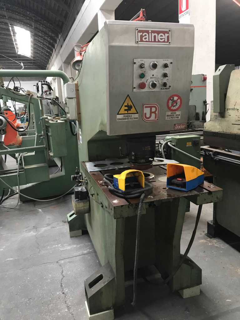Usato 1986 Pressa Rainer per lamiere 40 tons.