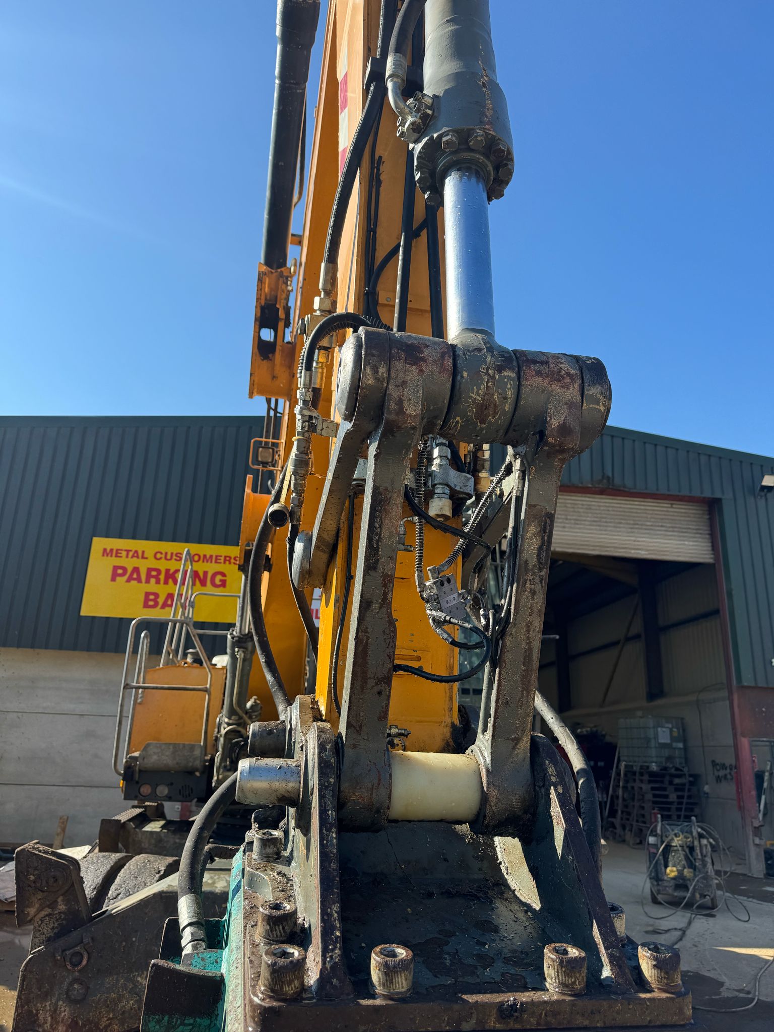 Used 2014 LIEBHERR LH 22 M Litronic