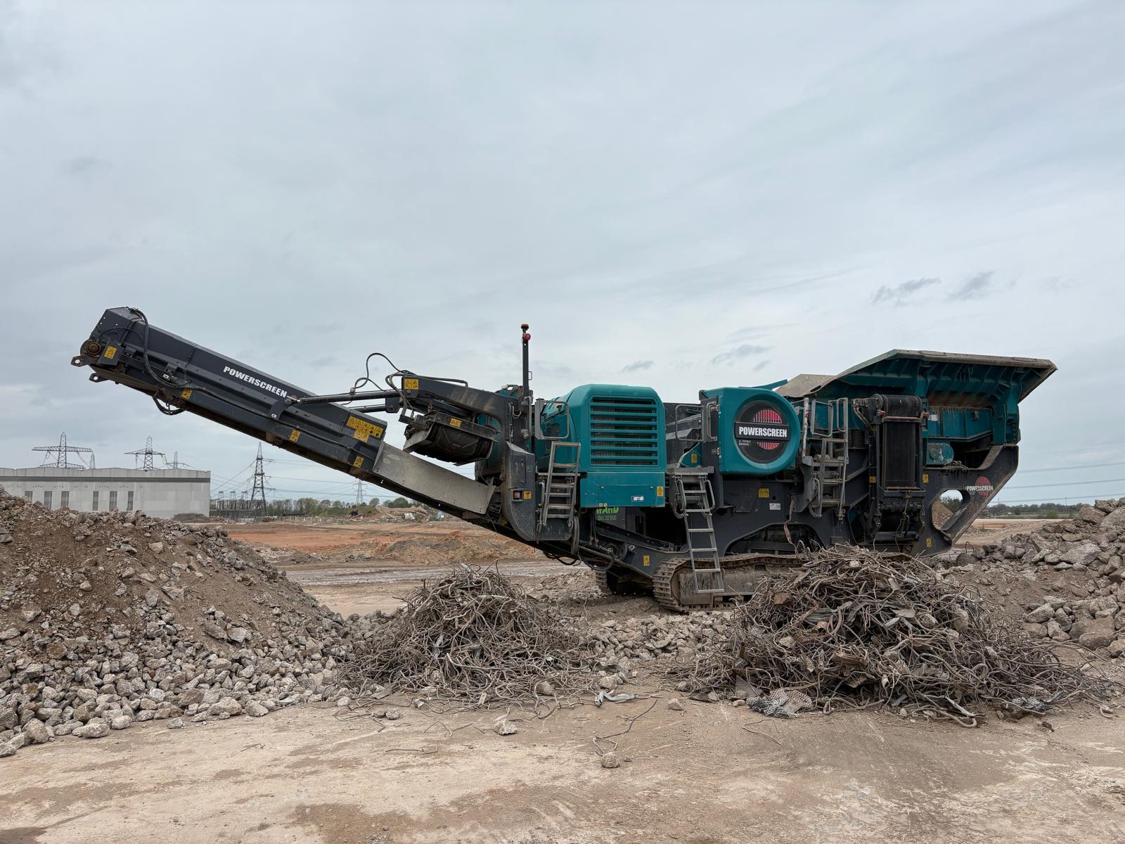 Used 2022 Powerscreen Preimertrak R400X