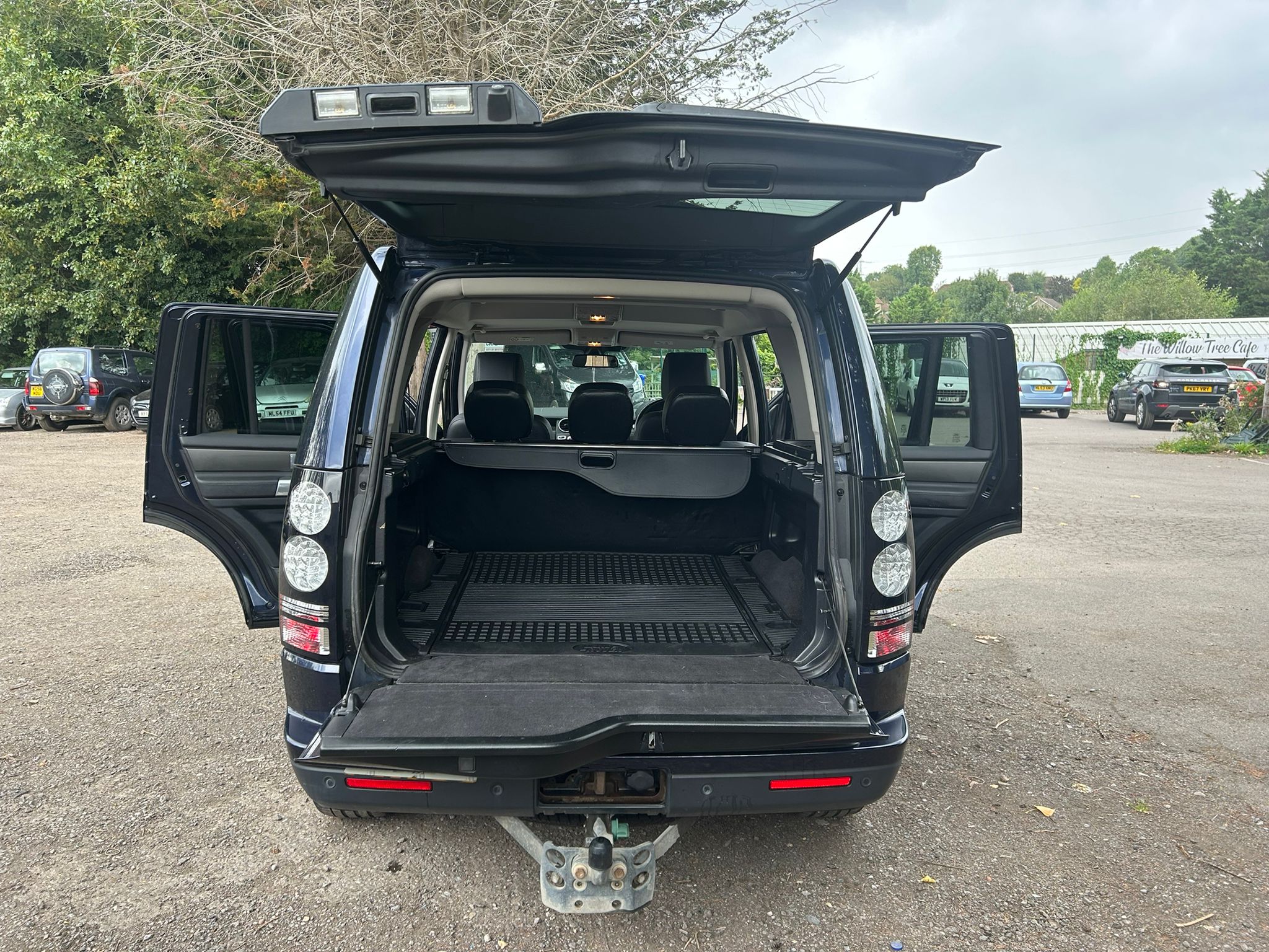 Used 2013 Land Rover Discovery 4 SDV6