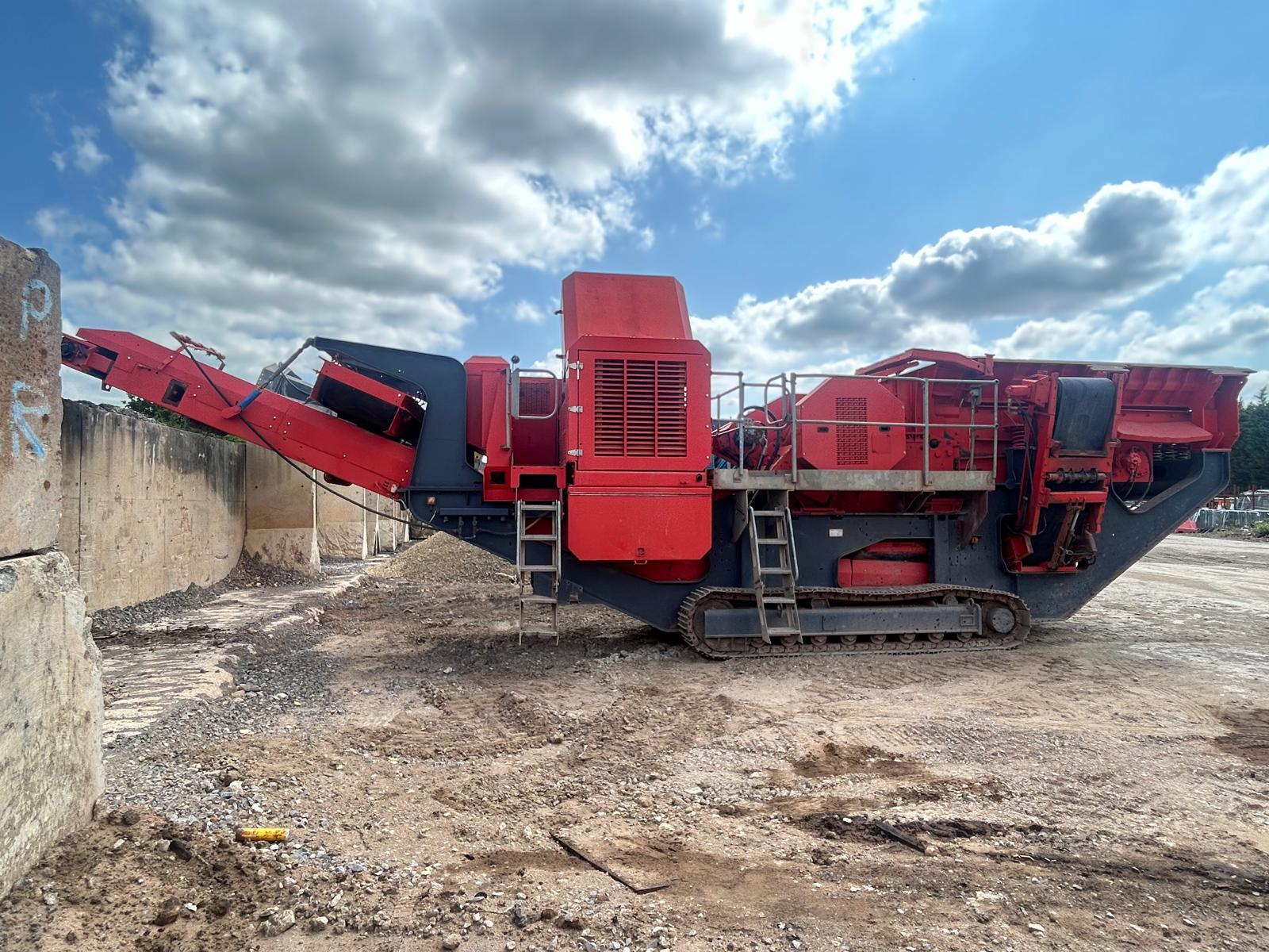 Used 2007 Finlay J-1160