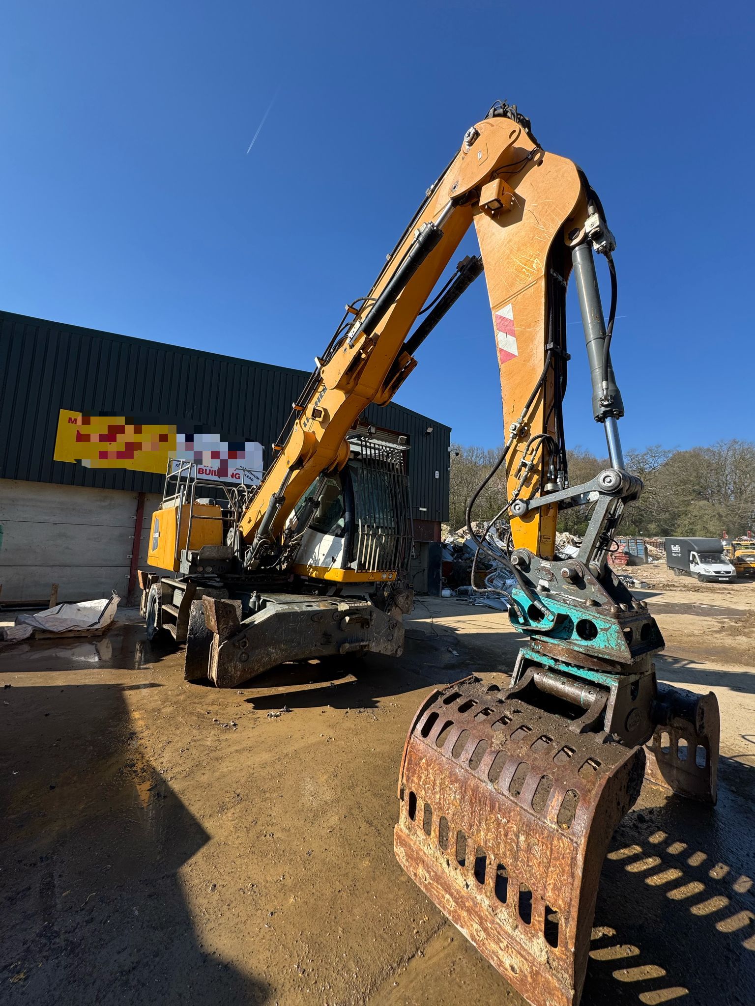 Used 2014 LIEBHERR LH 22 M Litronic