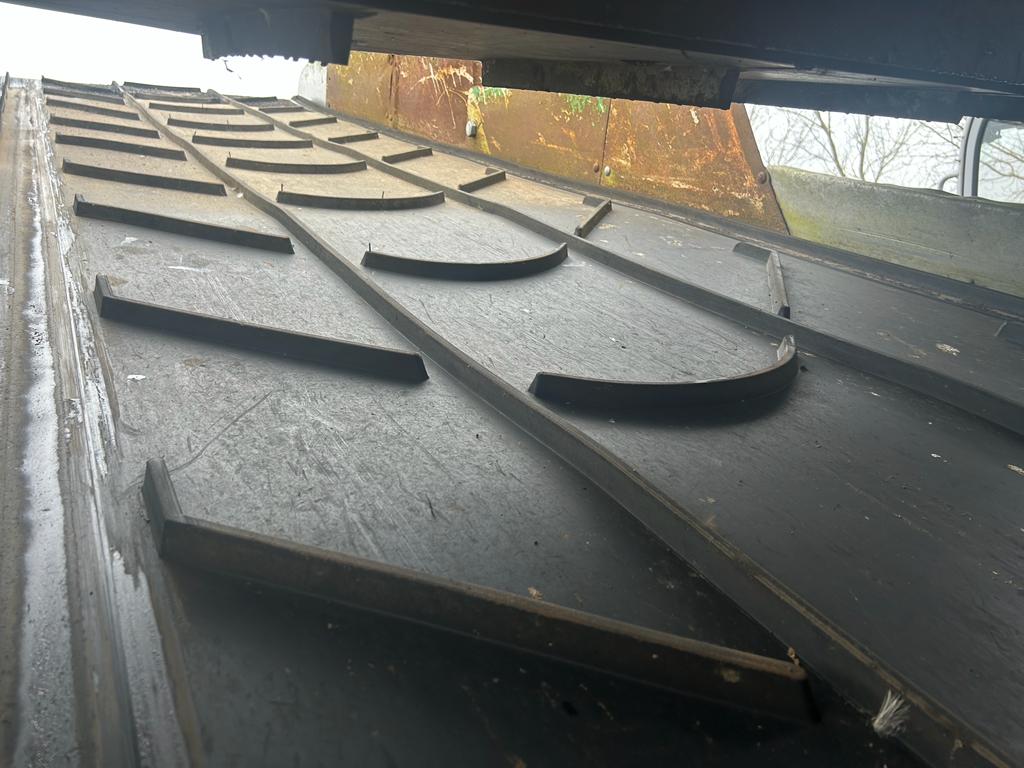 Used 2008 HAAS Tyron HDWV 700 x 2000