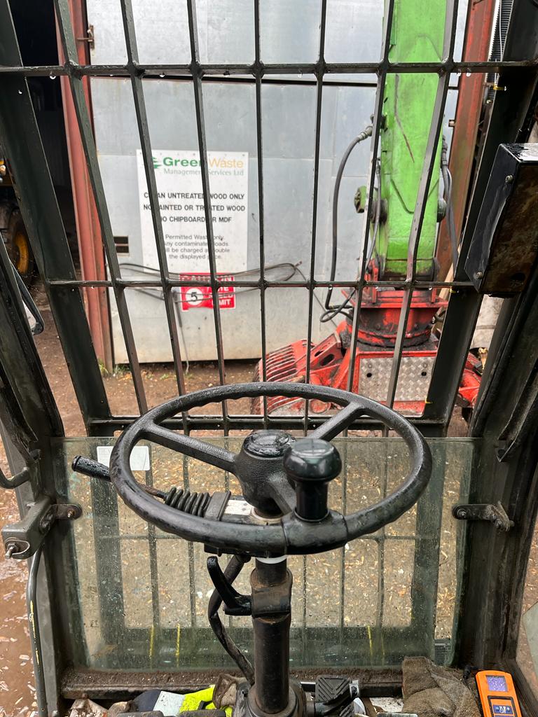 Used Sennebogen 825