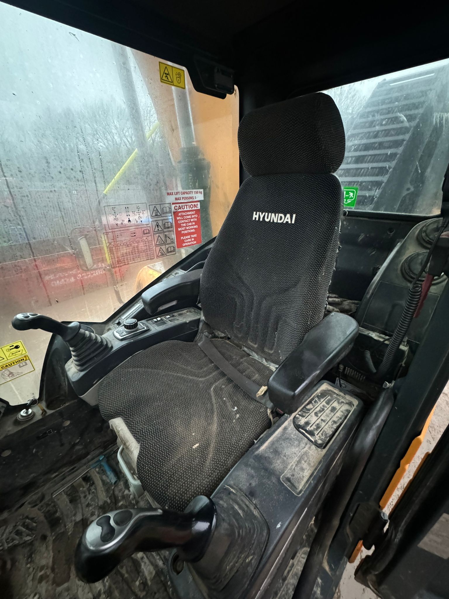 Used Hyundai  HX140L