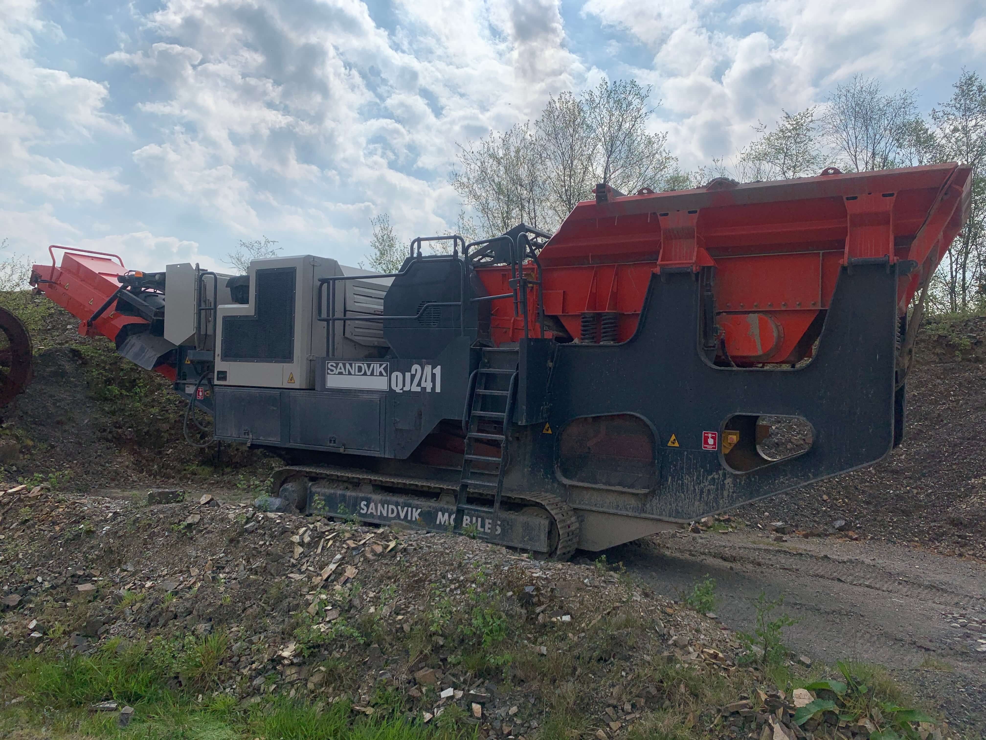 Used Sandvik QJ241