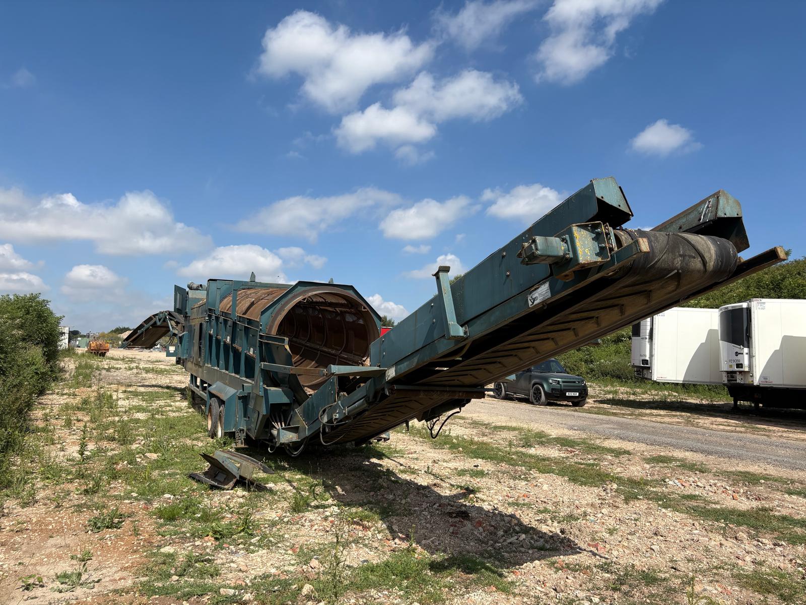 Used Powerscreen 725