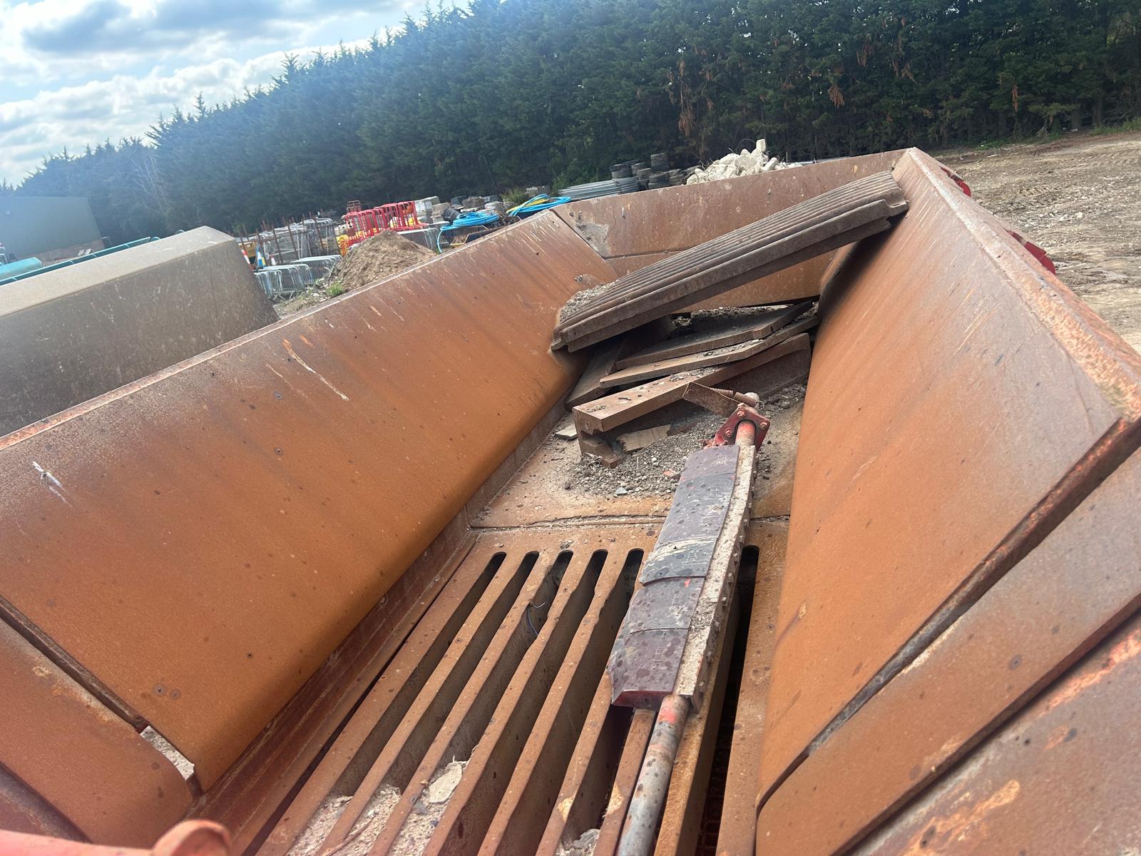 Used 2007 Finlay J-1160