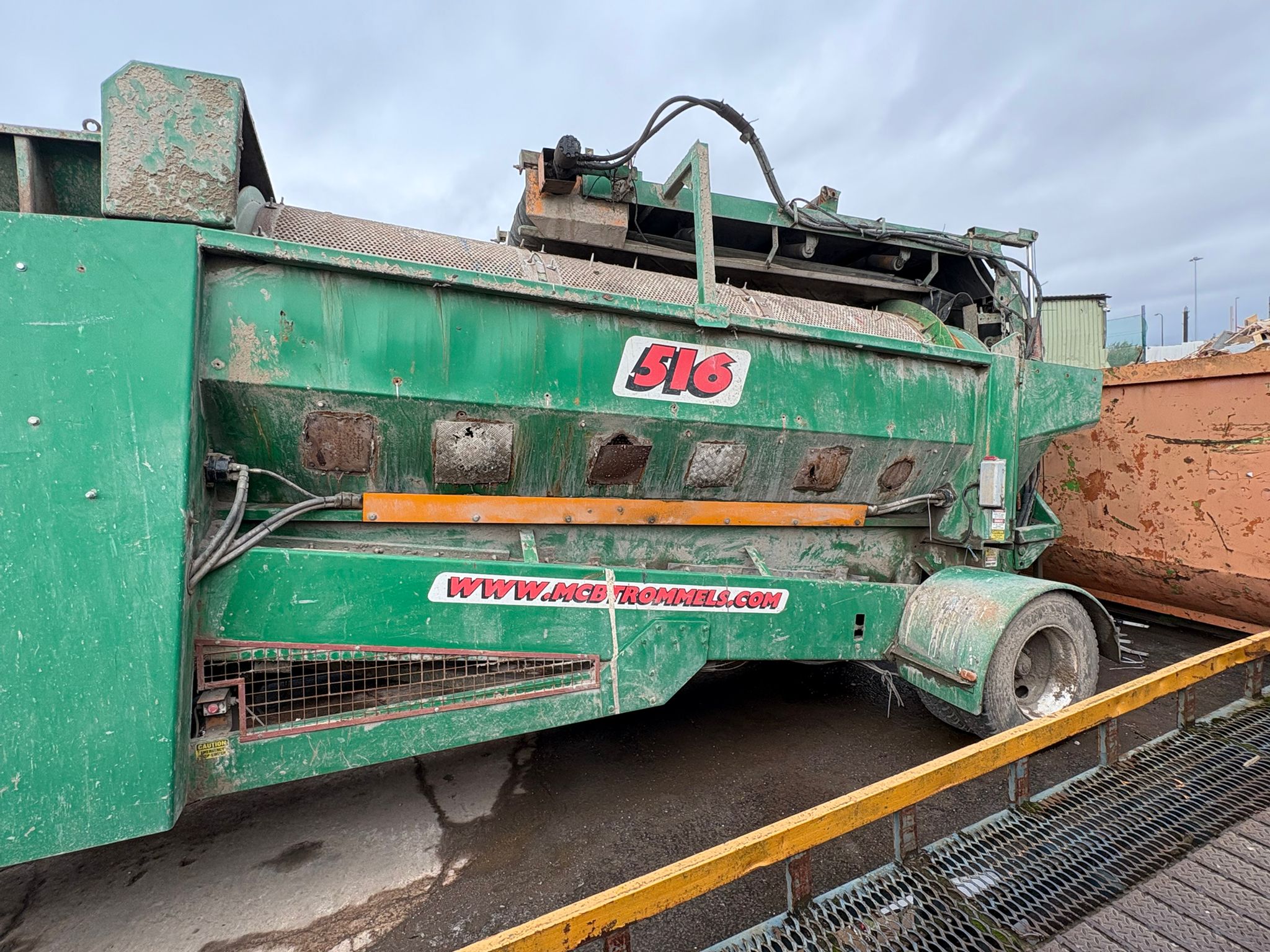 Used 2004 McCloskey 516RE