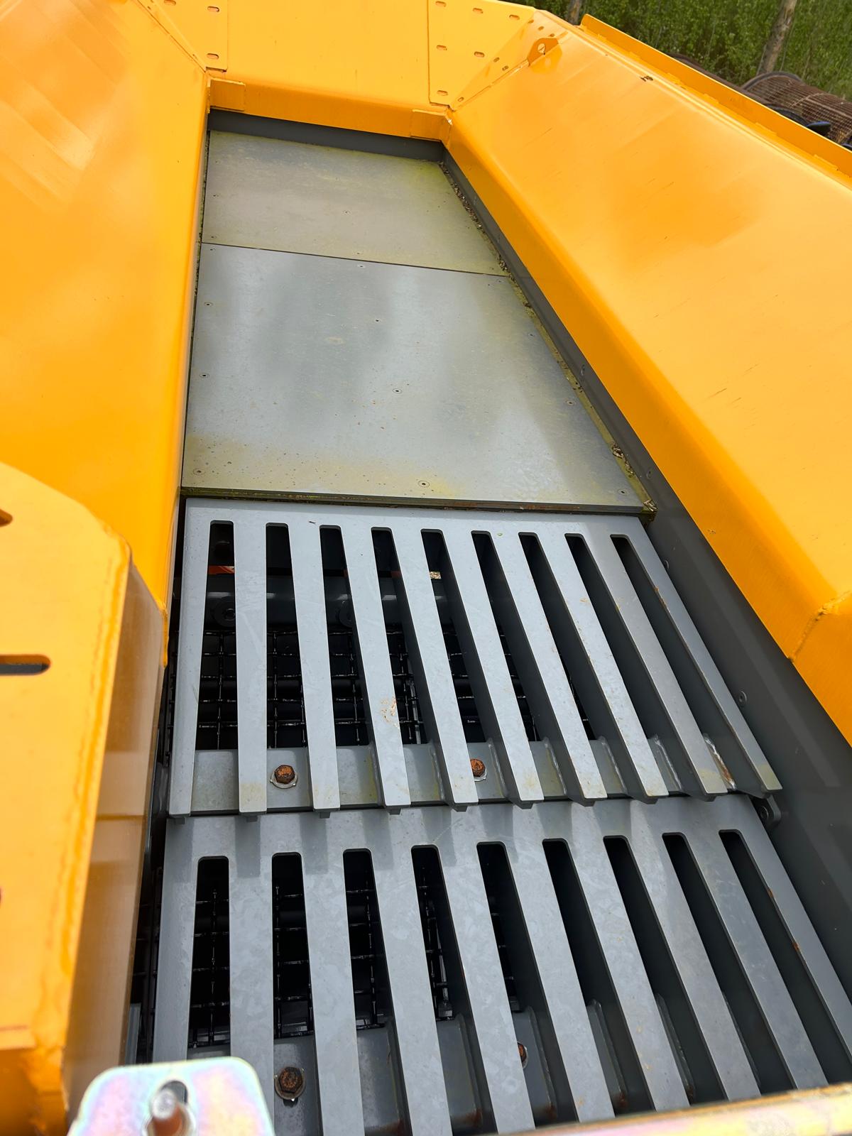 Used 2023 Anaconda J12