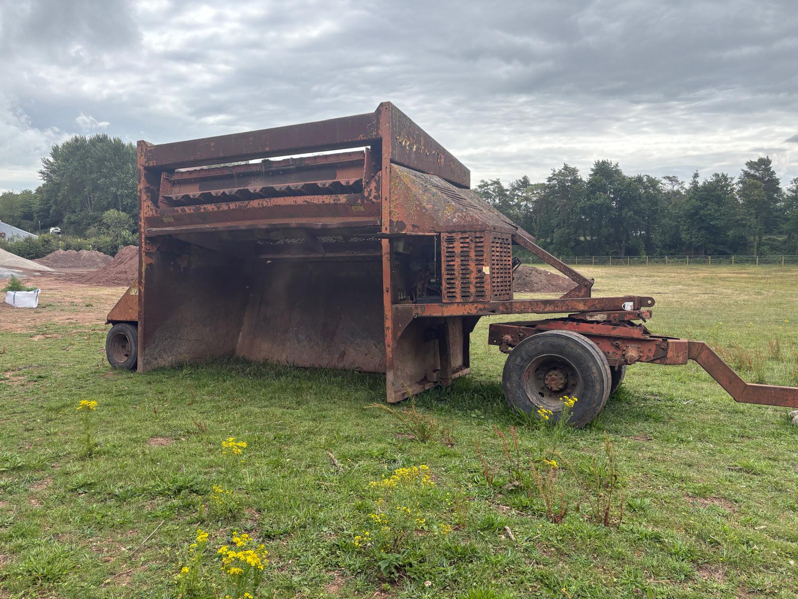 Used 2002 Extec Box Screen