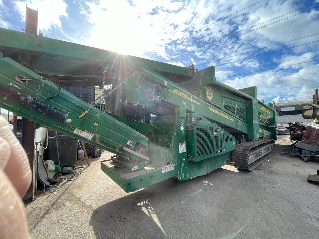 Used McCloskey 516RT