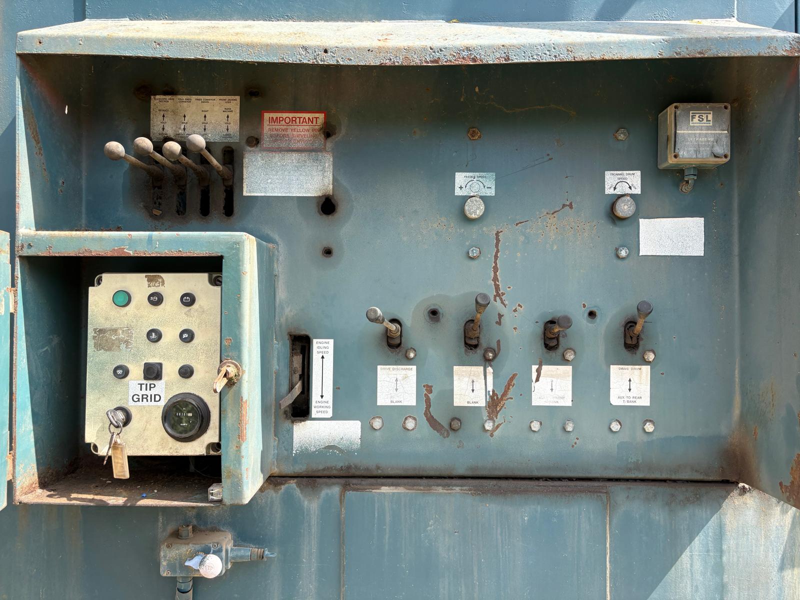 Used Powerscreen 725