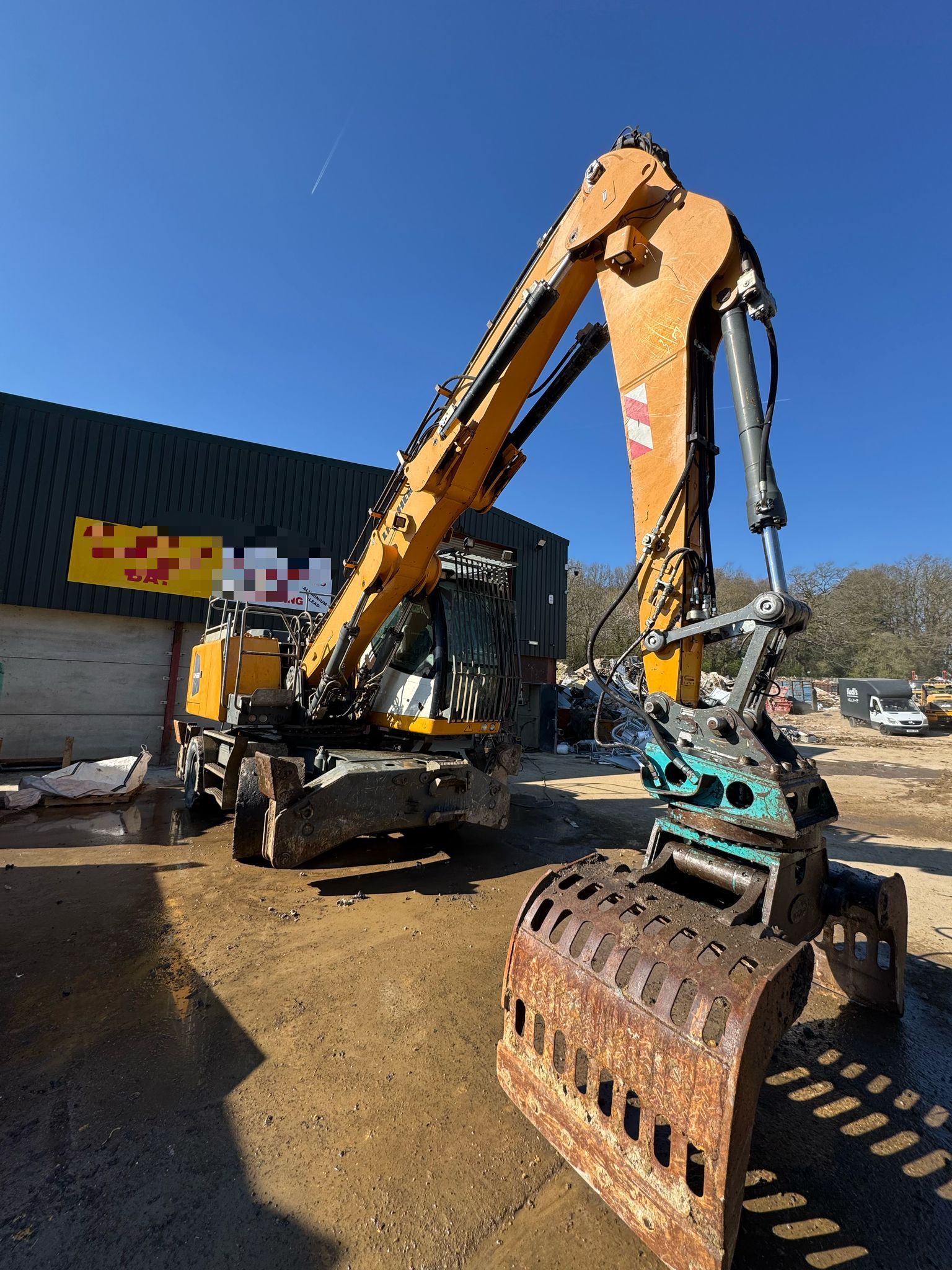 Used 2014 LIEBHERR LH 22 M Litronic