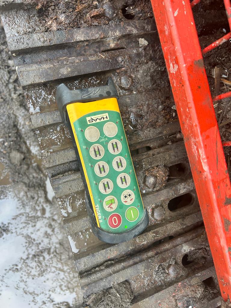 Used 2008 HAAS Tyron HDWV 700 x 2000