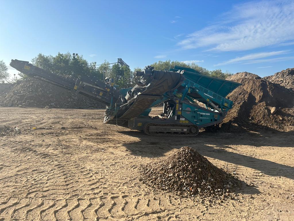 Used 2022 Powerscreen Titan 600
