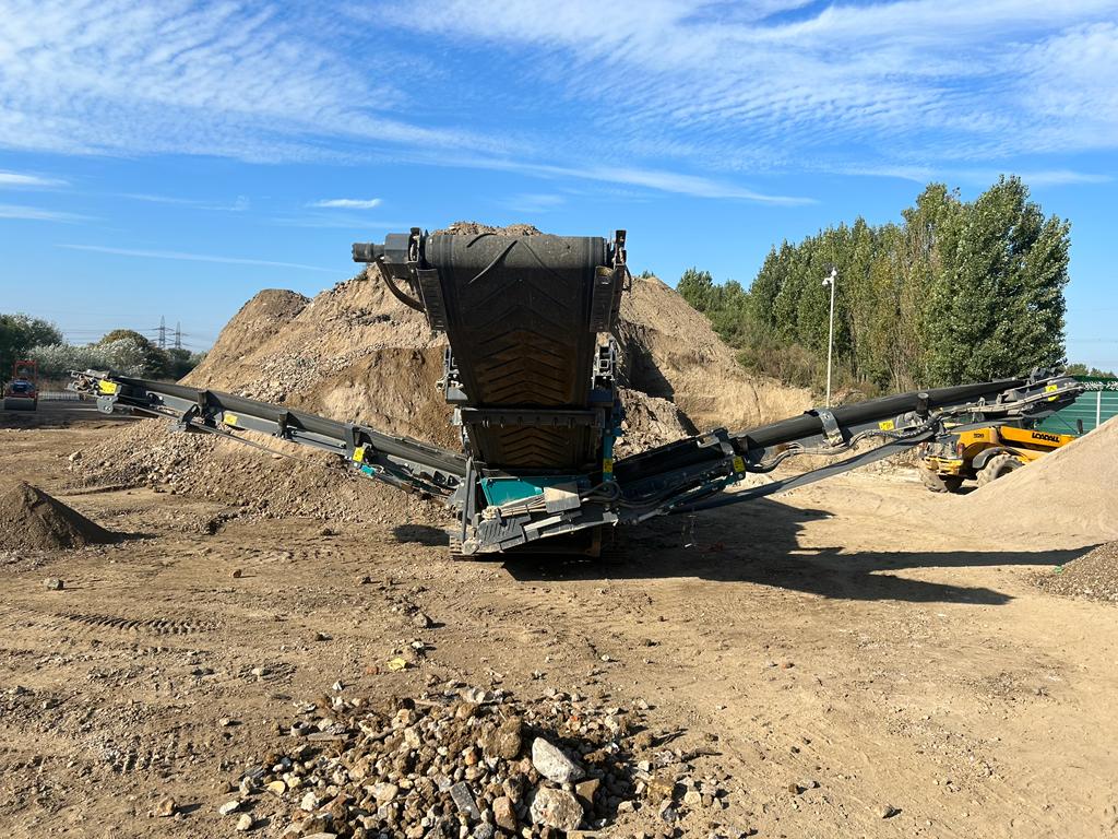 Used 2022 Powerscreen Titan 600