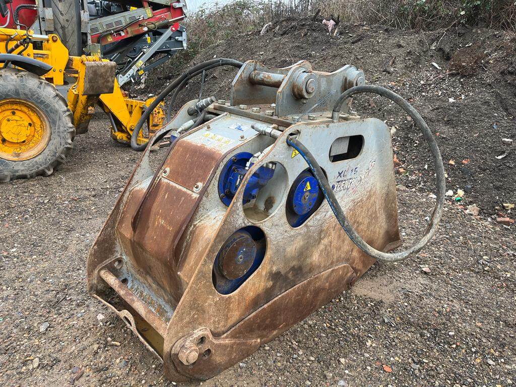 Used Xcentic Crusher bucket - XC15