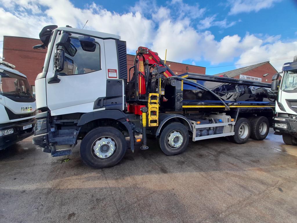 Used 2020 Renault  32T