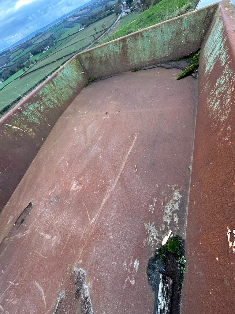 Used 2008 HAAS Tyron HDWV 700 x 2000