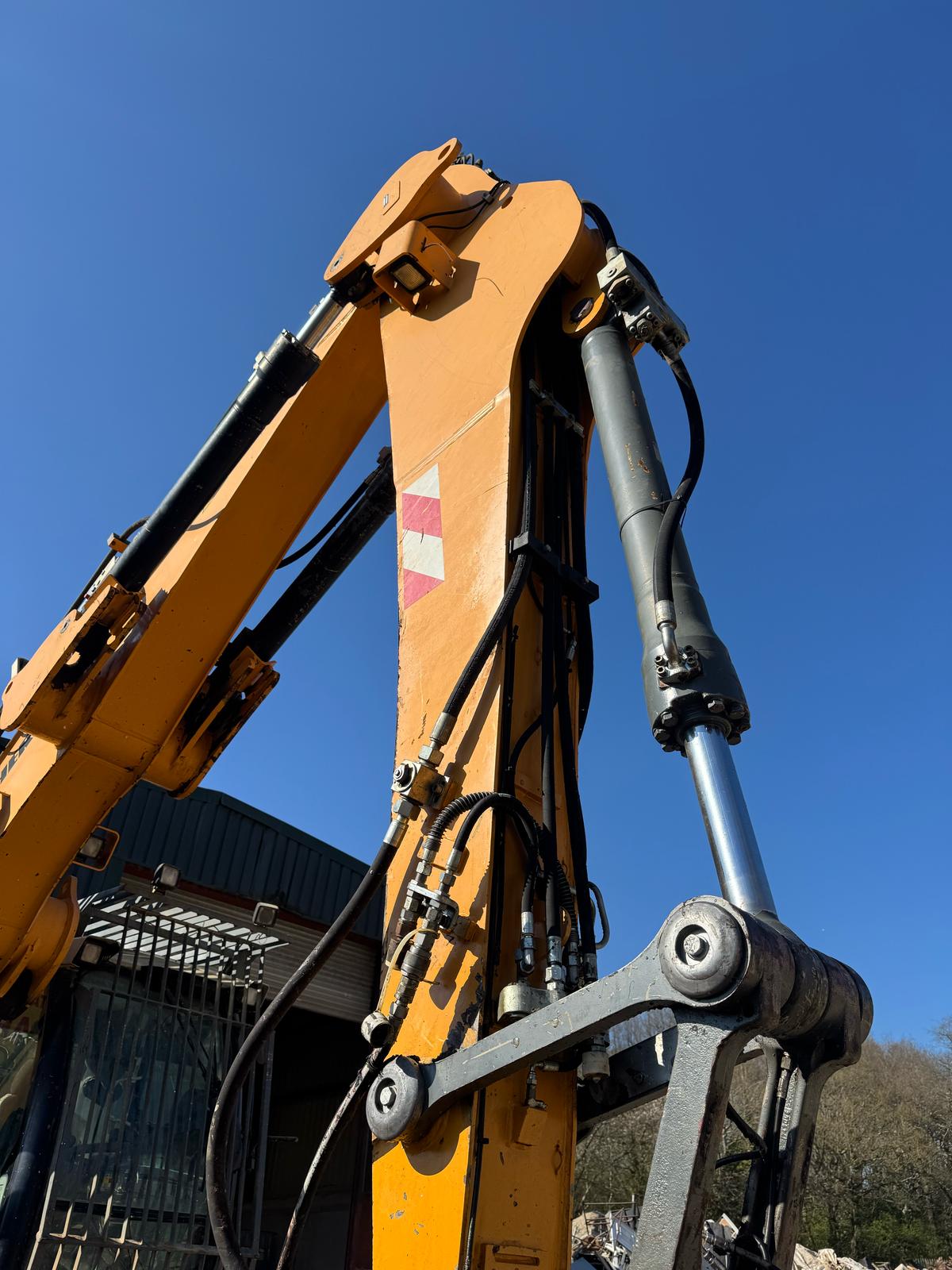 Used 2014 LIEBHERR LH 22 M Litronic