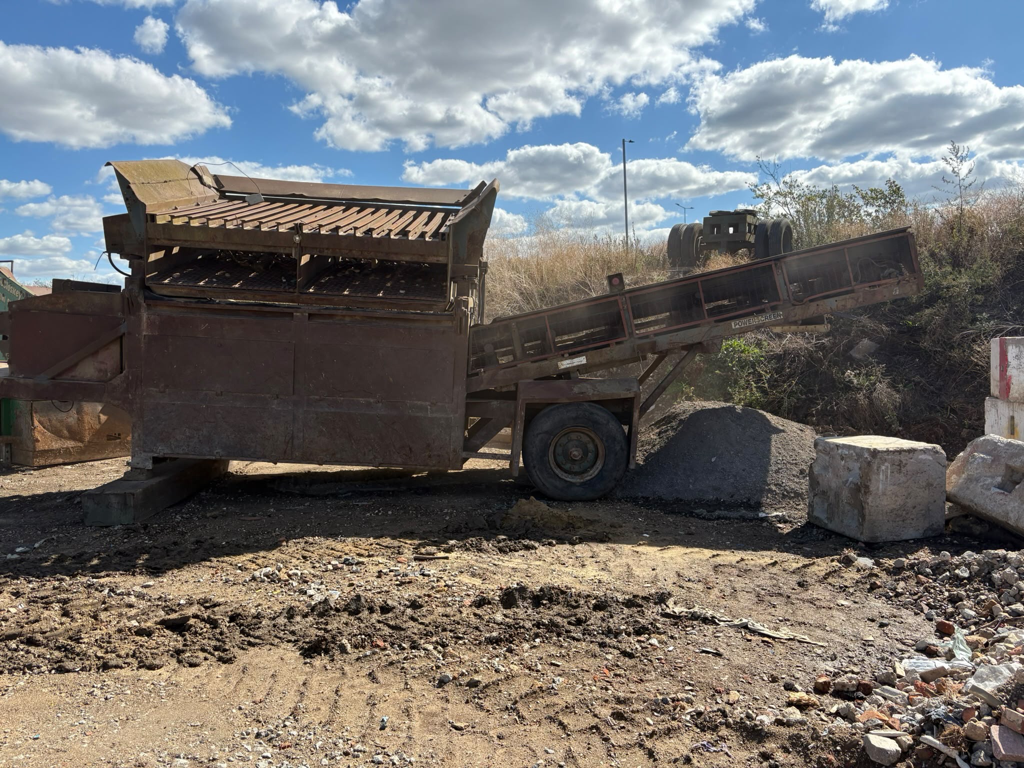 Used Powerscreen Powergrid 800