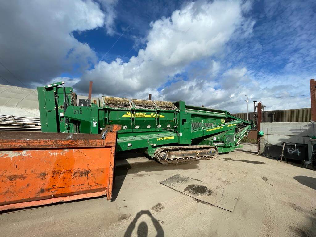 Used McCloskey 516RT