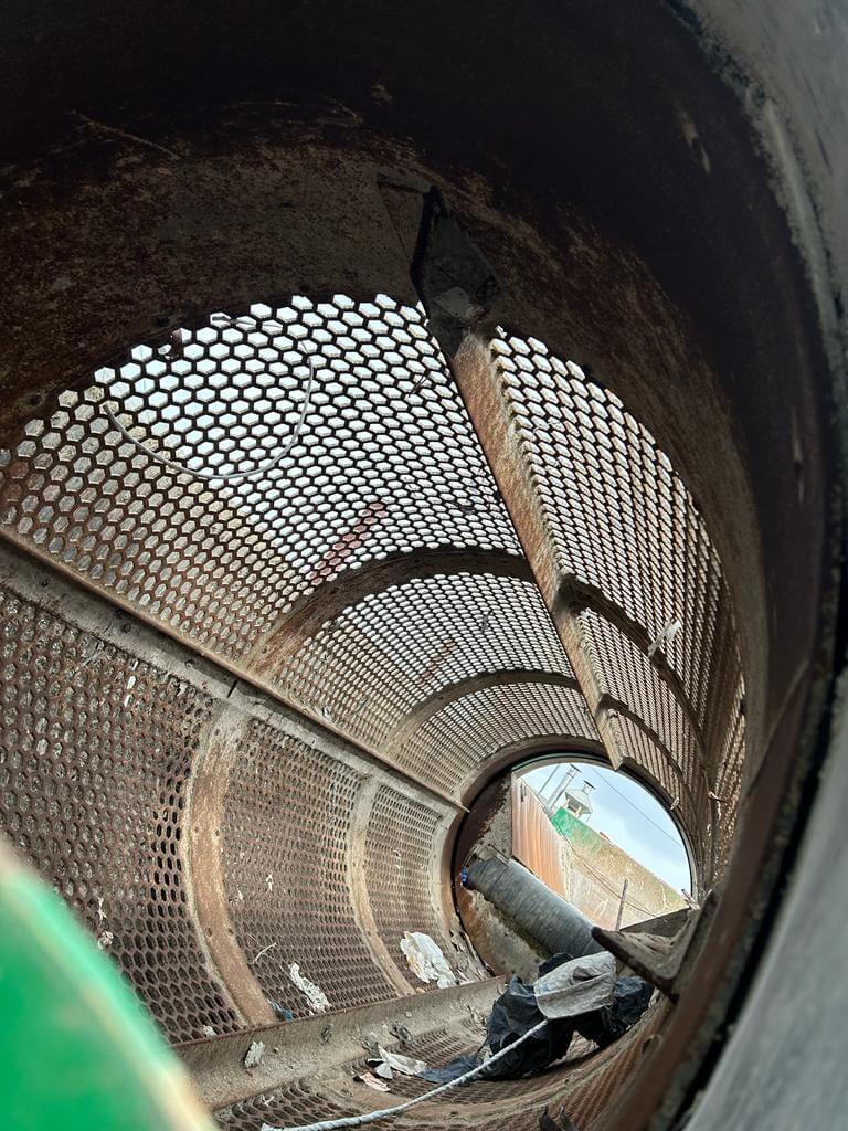 Used McCloskey 516RT