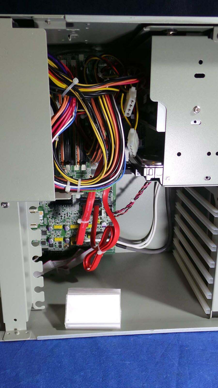 Used inner Senese iCPC-20 Computer Industrial / 90~264 Vac / RoHS Rev B1 / With Hard Disk /