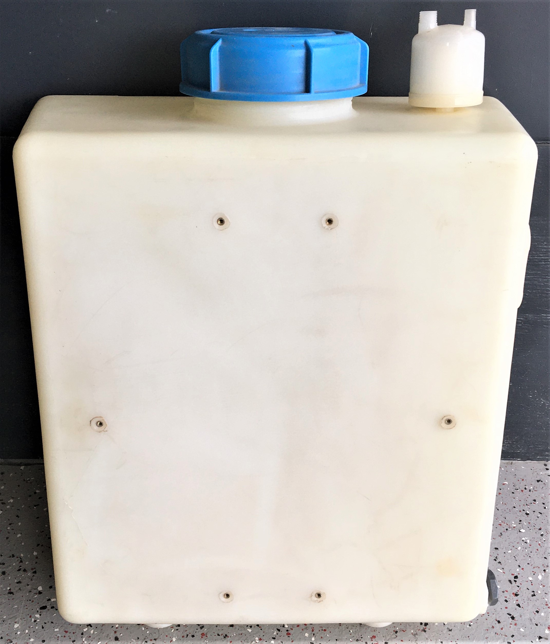 Used Millipore Water Storage Tank - Reservoir