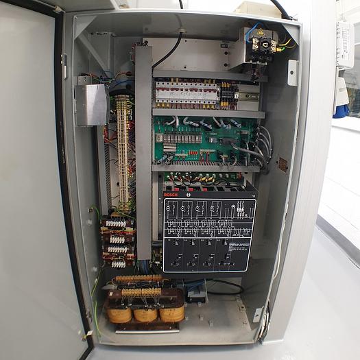 Used 1991 Bridgeport Interact 308 CNC Machining Center