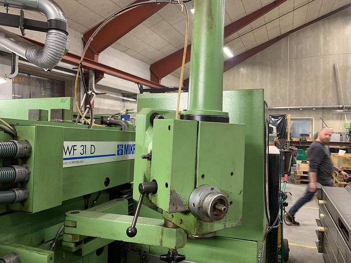 Used BRUGT CNC-STYRET VÆRKTØJSFRÆSER FABRIKAT MIKRON, MODEL WF31D