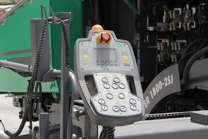 Refurbished VÖGELE Super 1800-2 Spray Jet