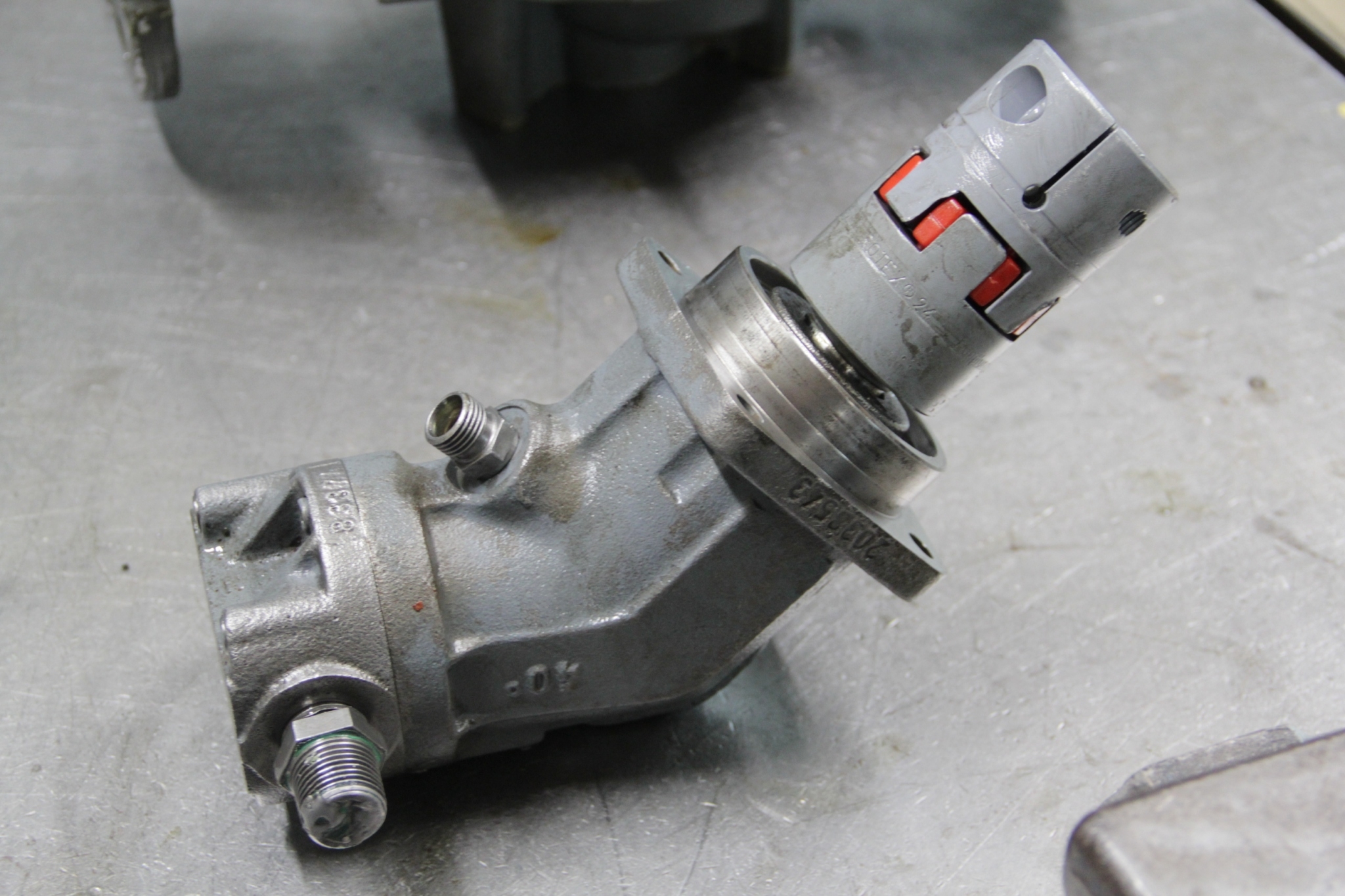 Überholt Heißölpumpe 74215