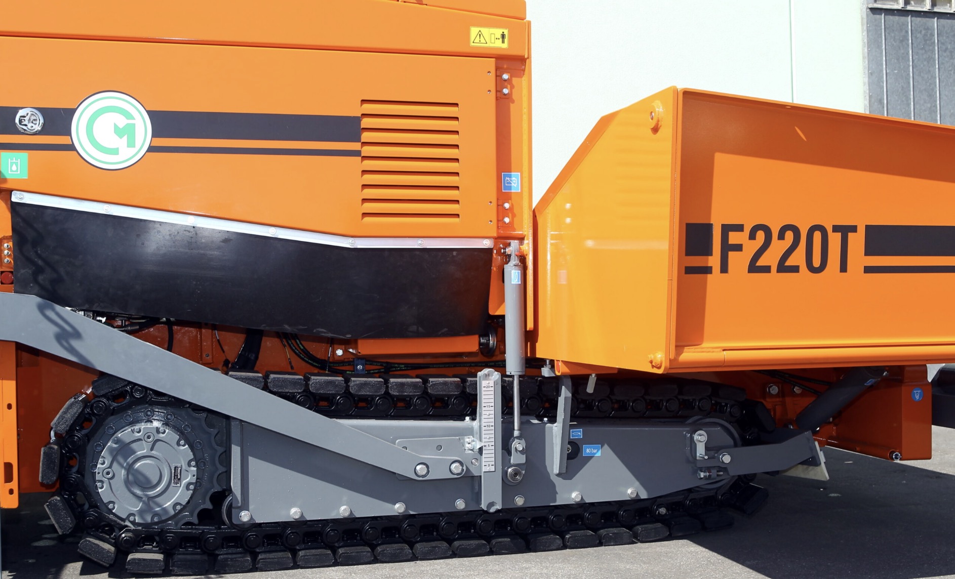 Asphaltfertiger CM F220T
