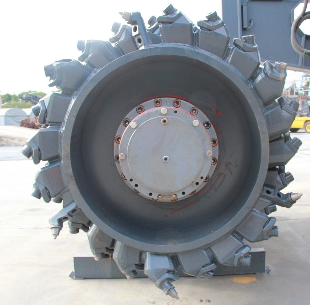 Refurbished Getriebe für Fräswalzen