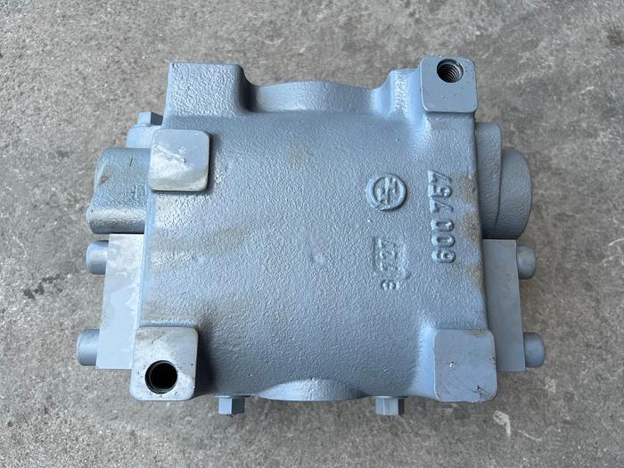 Überholt 16464 Strömungsteiler-Ventilblock