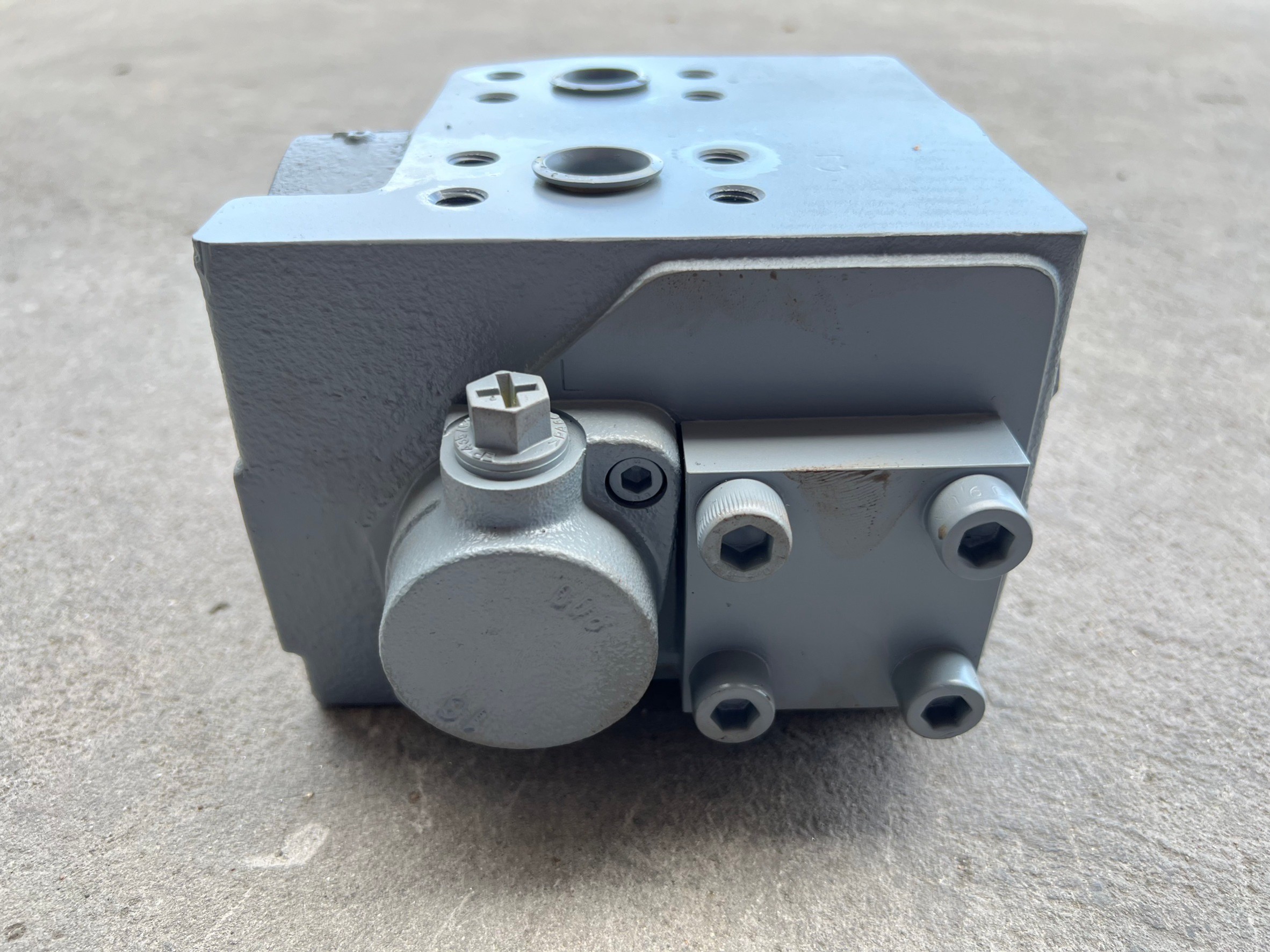 Überholt 16464 Strömungsteiler-Ventilblock