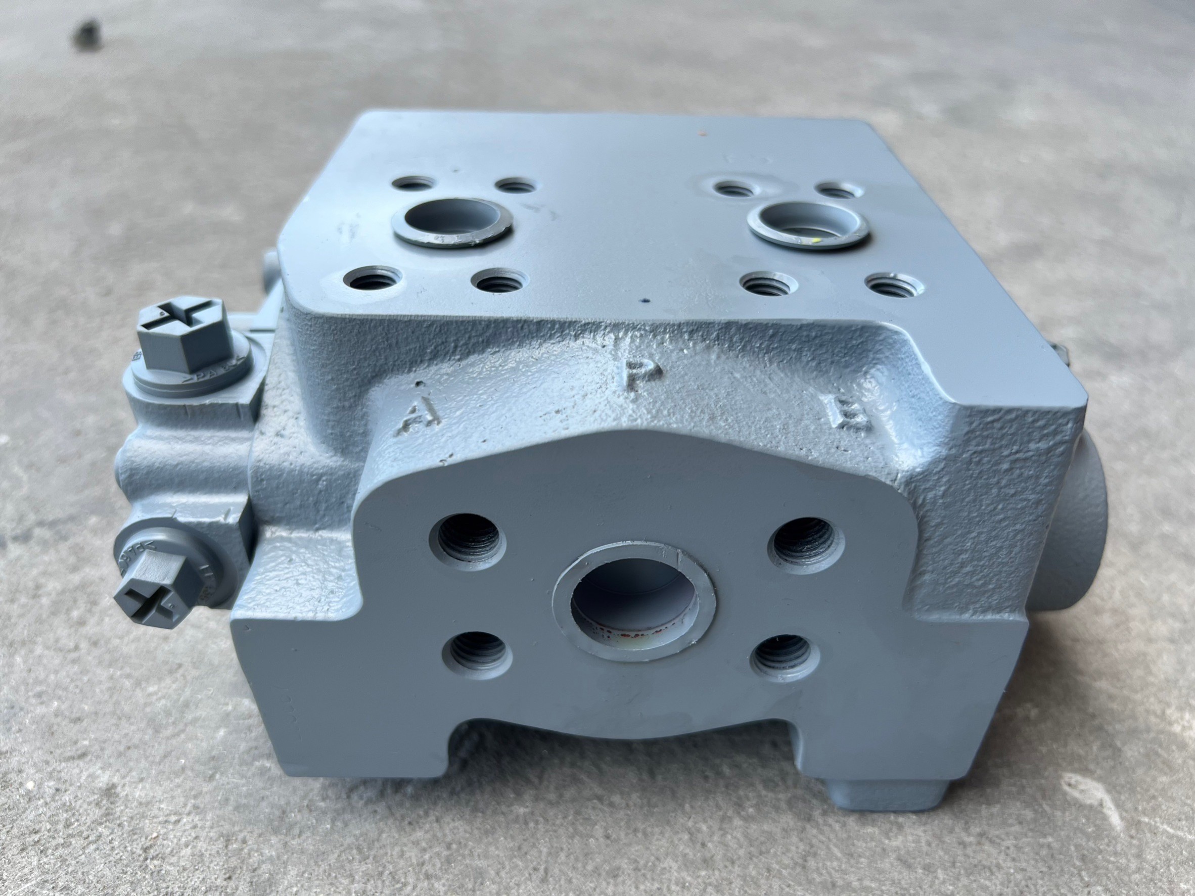 Überholt 16464 Strömungsteiler-Ventilblock